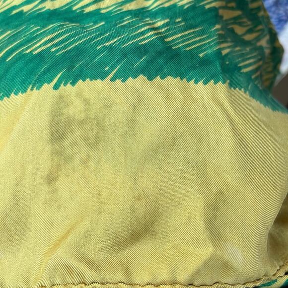 ECHO‎ Silk Scarf Womens Rainfall Hand Rolled Made in Japan Vintage - Picture 7 of 7